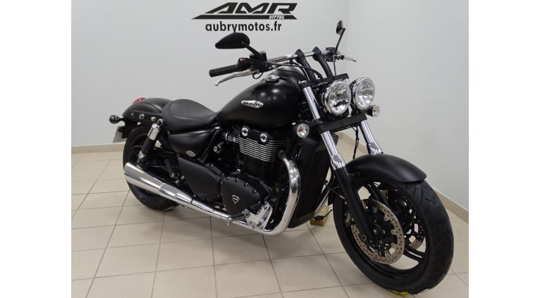 TRIUMPH THUNDERBIRD 1700 STORM