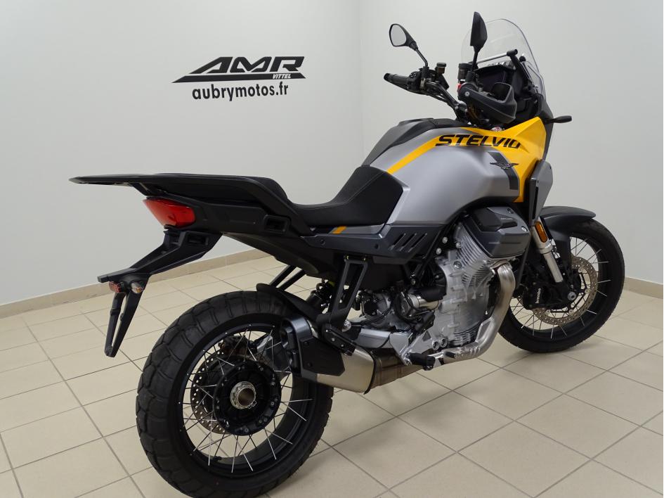 MOTO GUZZI STELVIO 1000