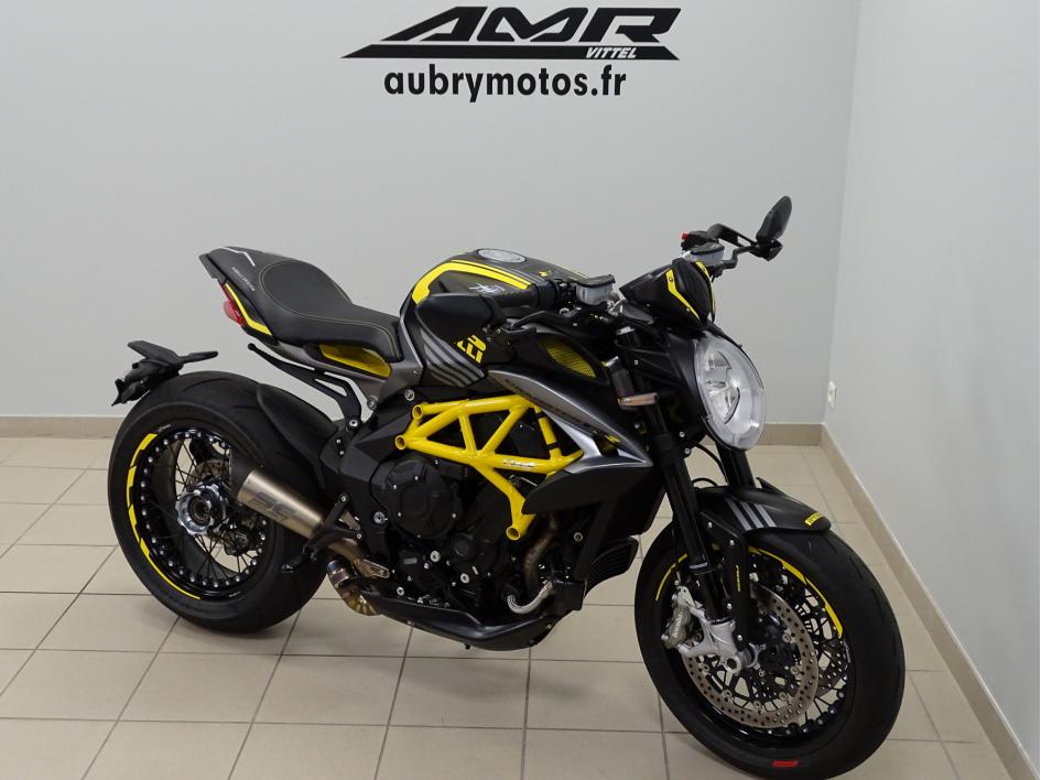 MV AGUSTA BRUTALE 800 RR PIRELLI