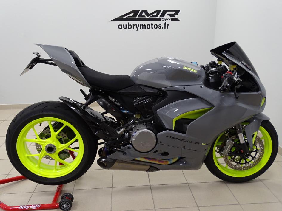 DUCATI PANIGALE V2 