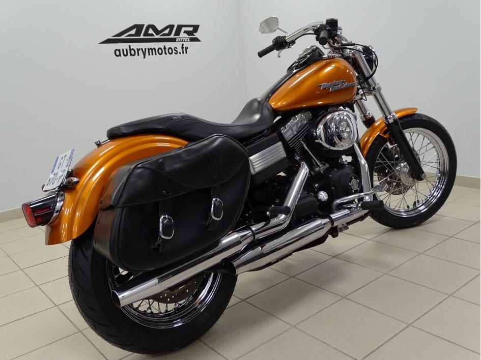 HARLEY-DAVIDSON DYNA STREET BOB 1584